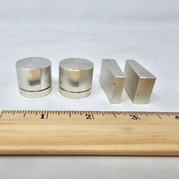 HITACHI HA-330 STEREO AMPLIFIER REPLACEMENT REPAIR KNOBS SILVER - Picture 2 of 3